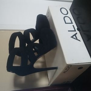 ALDO HILLS /NAKASHIMA